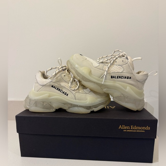 Balenciaga Triple S Clear Logo Trainers, EUR 36 - Picture 1 of 6